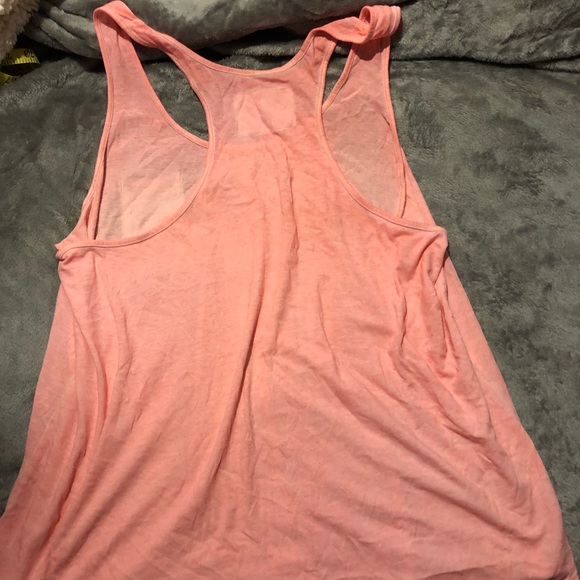 Pink pocket racer back tank top - Picture 3 of 3